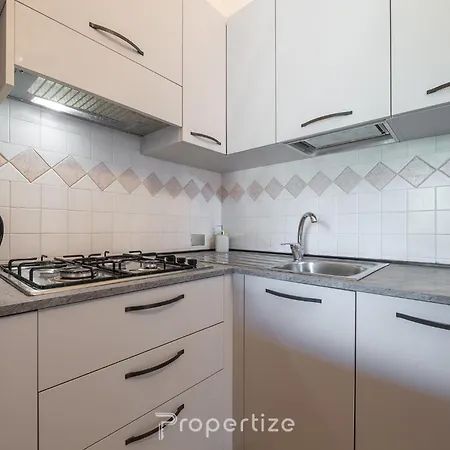 De Pedra By Propertize - Palm Village *